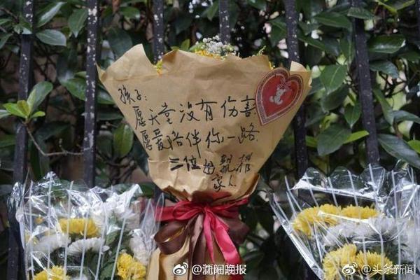 死党！姆巴佩&阿什拉夫晒共同度假照：波多黎各真是与众不同！